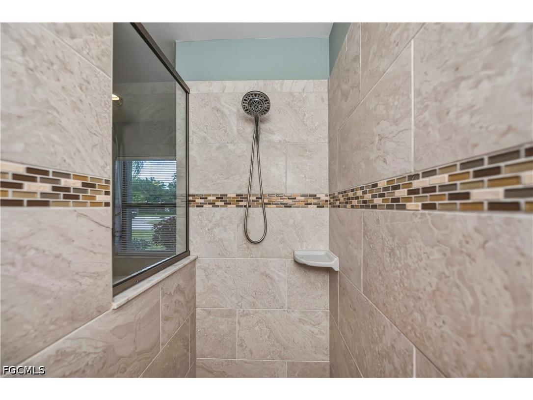 910 SW 12th Terrace Cape Coral FL 33991 2026015443 image31