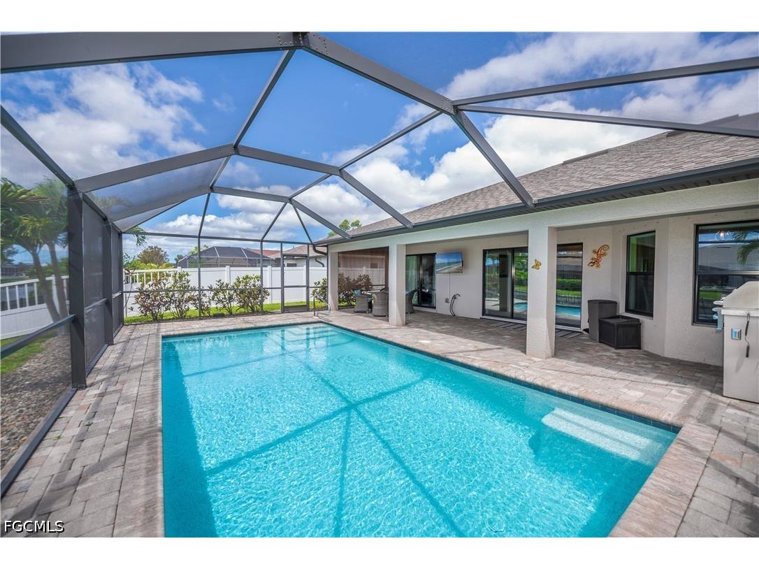 910 SW 12th Terrace Cape Coral FL 33991 2026015443 image38