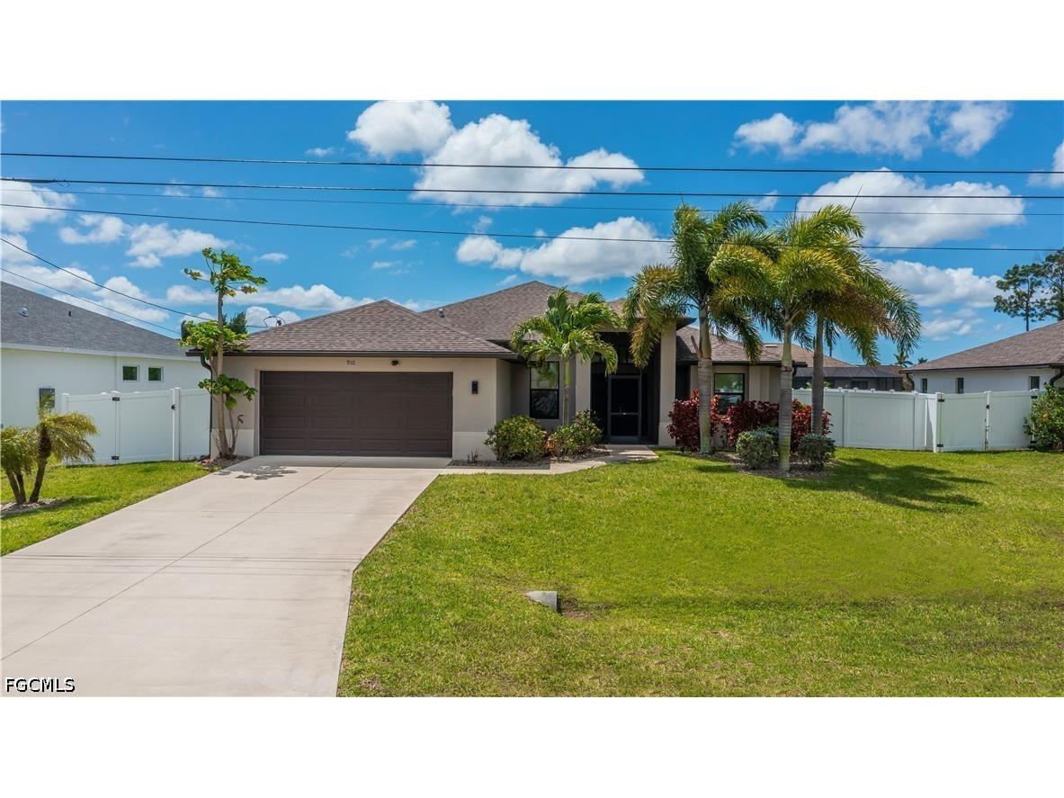 910 SW 12th Terrace Cape Coral FL 33991 2026015443 image7