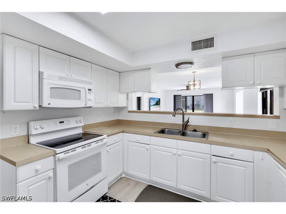 910 Vanderbilt Beach Road #315 Naples FL 34108 226020160 image10