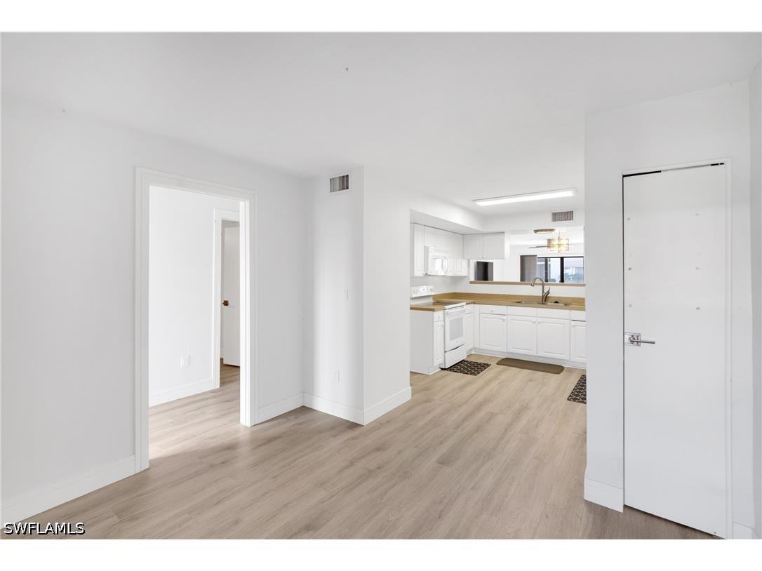910 Vanderbilt Beach Road #315 Naples FL 34108 226020160 image14