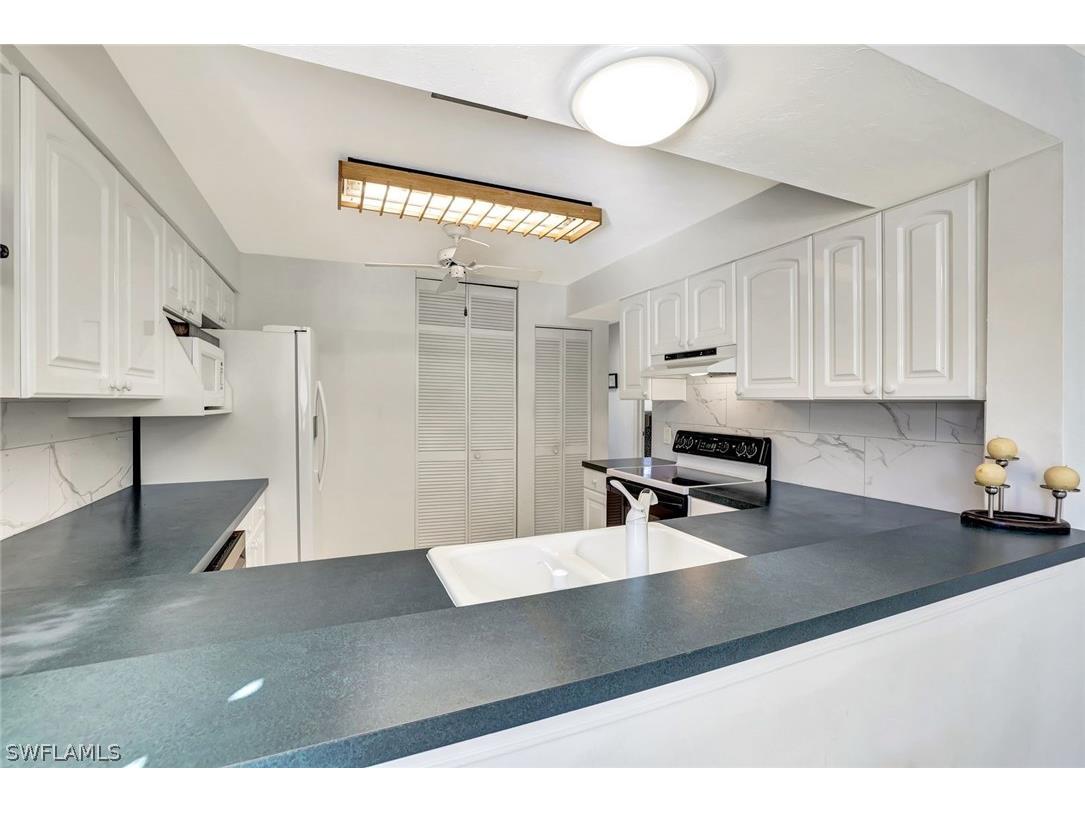 910 Vanderbilt Beach Road #325W Naples FL 34108 226006470 image11