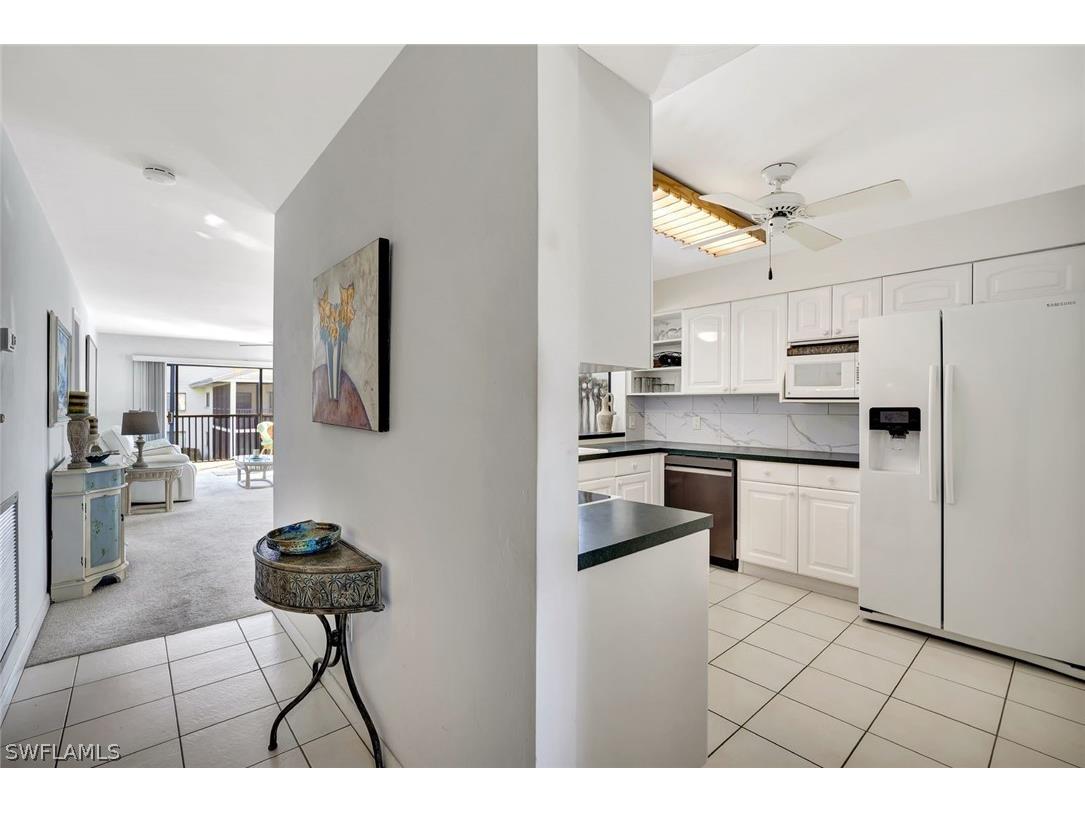 910 Vanderbilt Beach Road #325W Naples FL 34108 226006470 image8