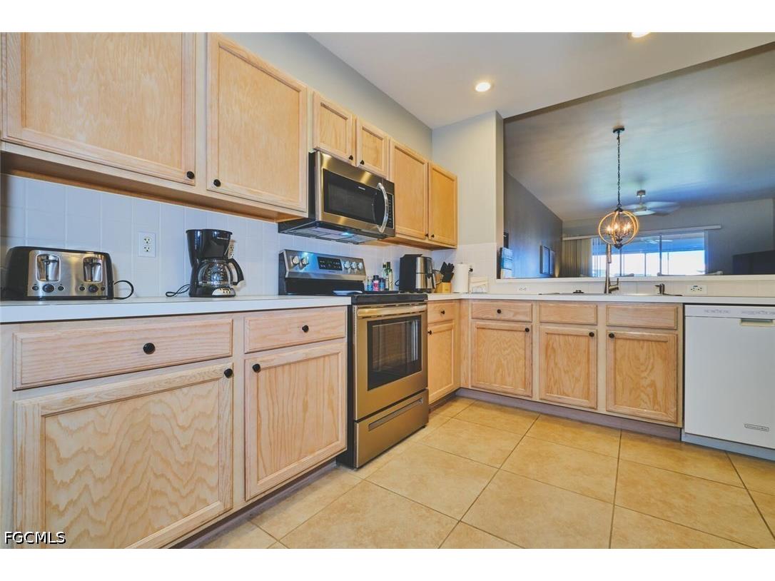 9100 Southmont Cove #302 Fort Myers FL 33908 2026014568 image16