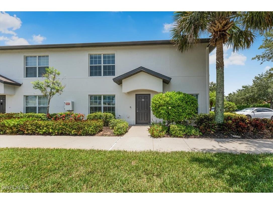 9101 Gervais Circle #1702 Naples FL 34120 225062072 image1