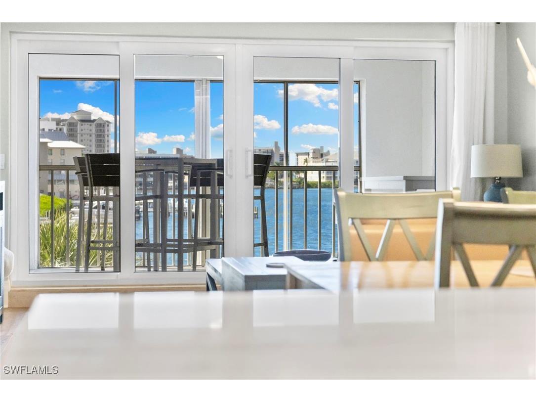 9101 Vanderbilt Drive #302 Naples FL 34108 225073772 image25