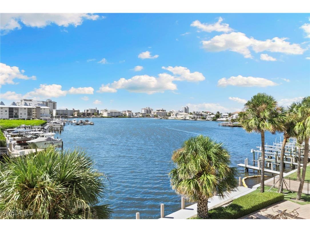 9101 Vanderbilt Drive #302 Naples FL 34108 225073772 image27