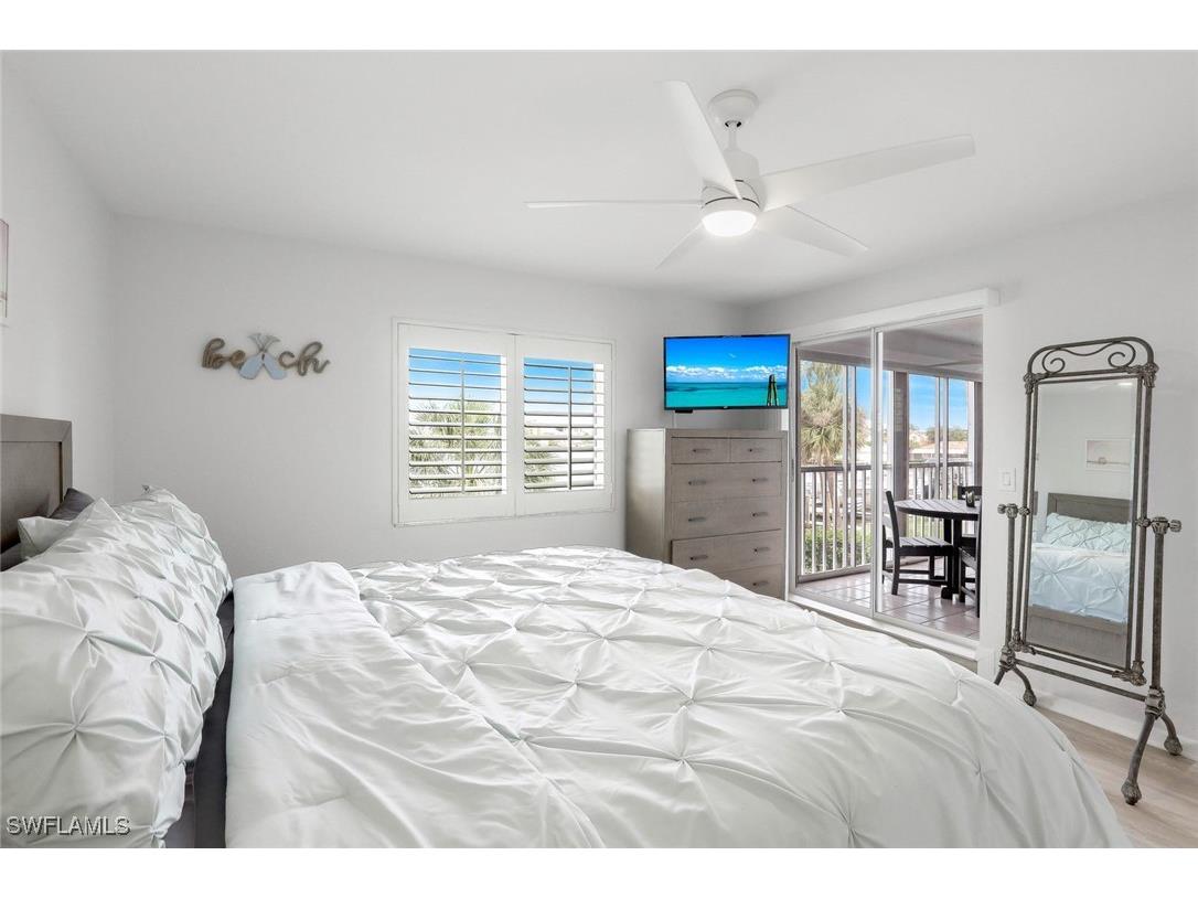 9101 Vanderbilt Drive #203 Naples FL 34108 225072379 image11