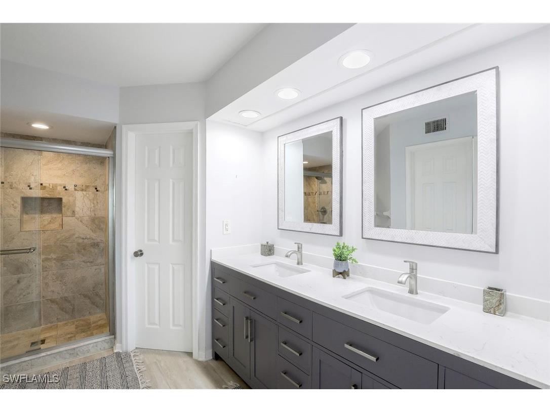 9101 Vanderbilt Drive #203 Naples FL 34108 225072379 image12