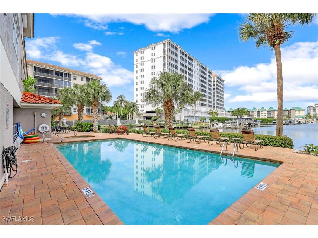 9101 Vanderbilt Drive #203 Naples FL 34108 225072379 image18