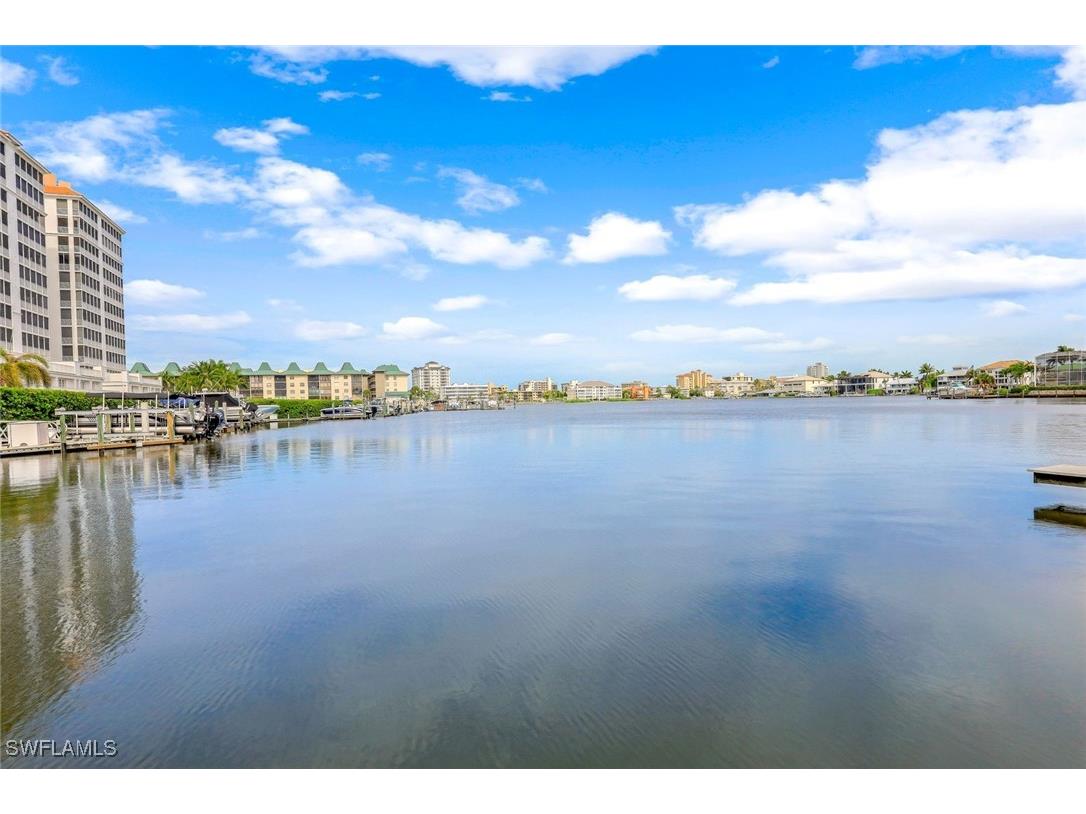 9101 Vanderbilt Drive #203 Naples FL 34108 225072379 image25