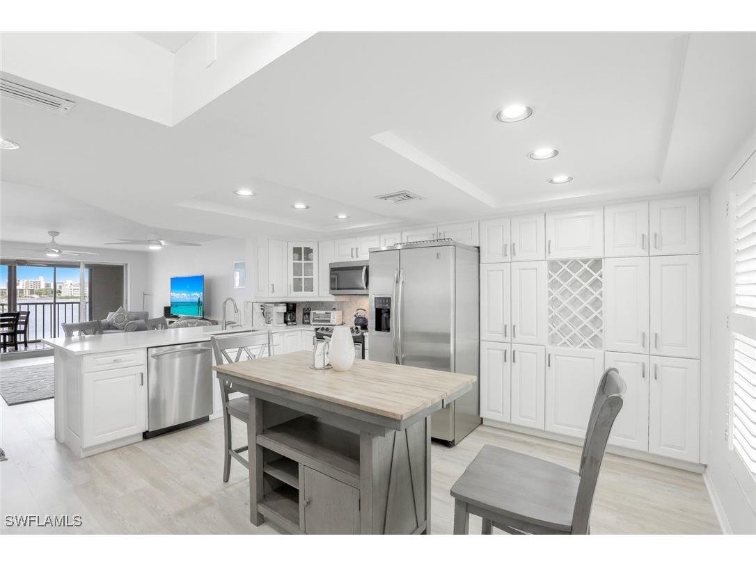 9101 Vanderbilt Drive #203 Naples FL 34108 225072379 image5