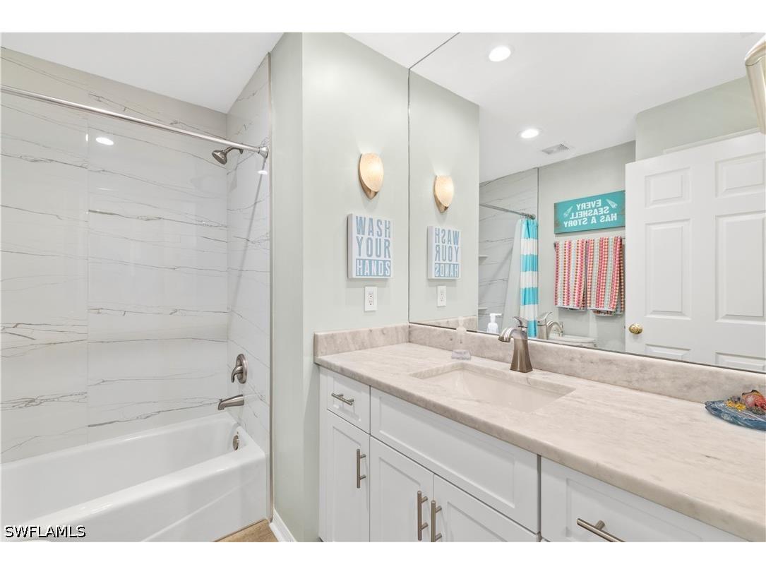 9101 Vanderbilt Drive #302 Naples FL 34108 226025103 image17
