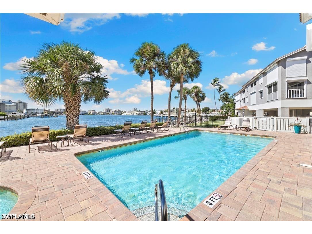9101 Vanderbilt Drive #302 Naples FL 34108 226025103 image21