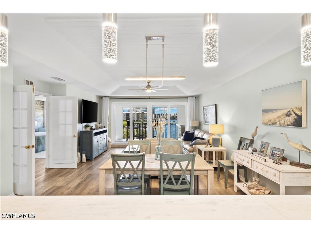 9101 Vanderbilt Drive #302 Naples FL 34108 226025103 image7