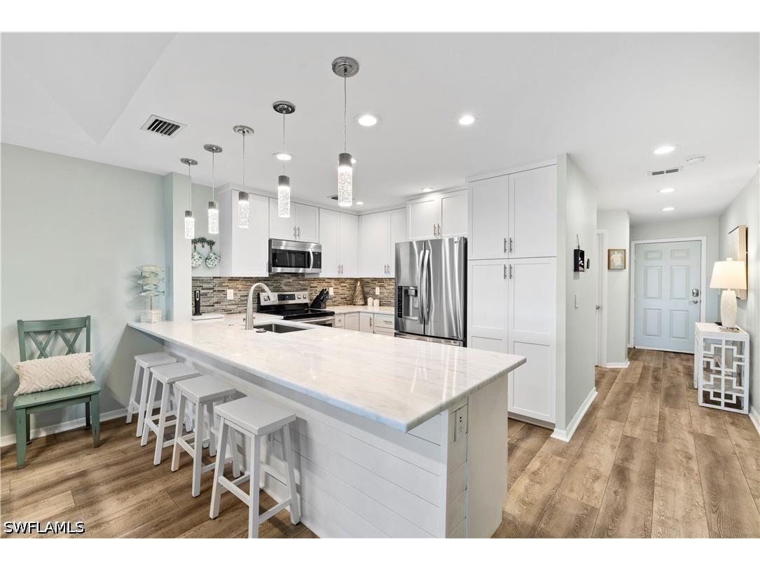 9101 Vanderbilt Drive #302 Naples FL 34108 226025103 image8