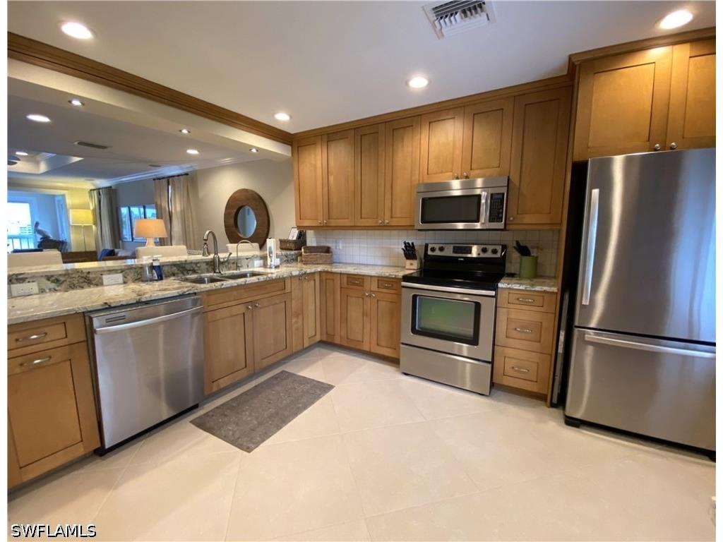 9101 Vanderbilt Drive #304 Naples FL 34108 226013157 image2