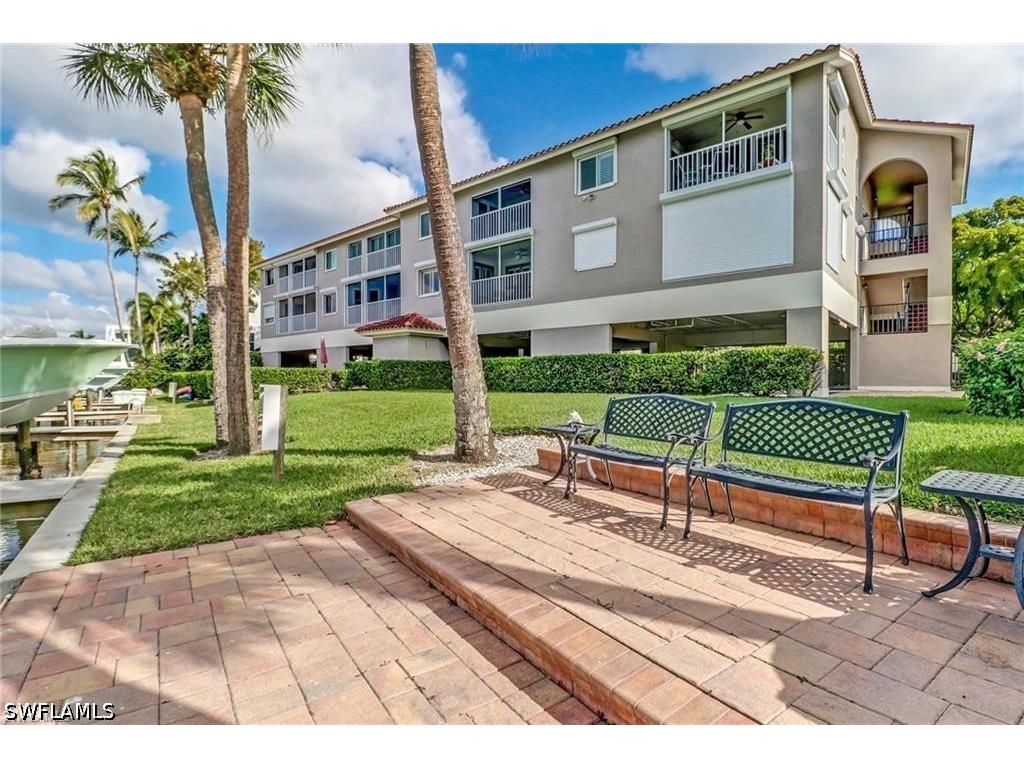 9101 Vanderbilt Drive #304 Naples FL 34108 226013157 image21