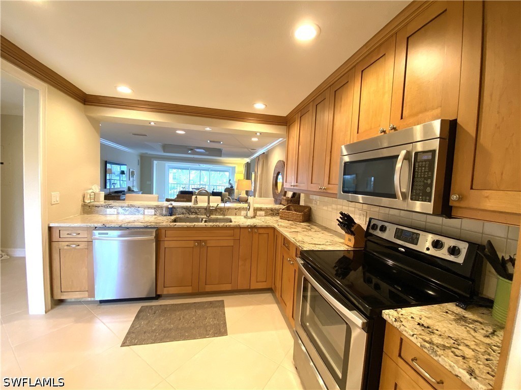 9101 Vanderbilt Drive #304 Naples FL 34108 226013157 image4