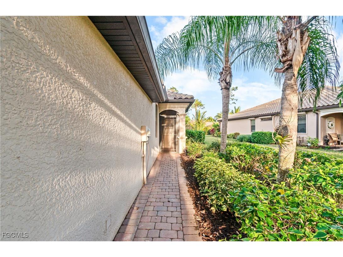 9101 Water Tupelo Road Fort Myers FL 33912 2026003190 image4