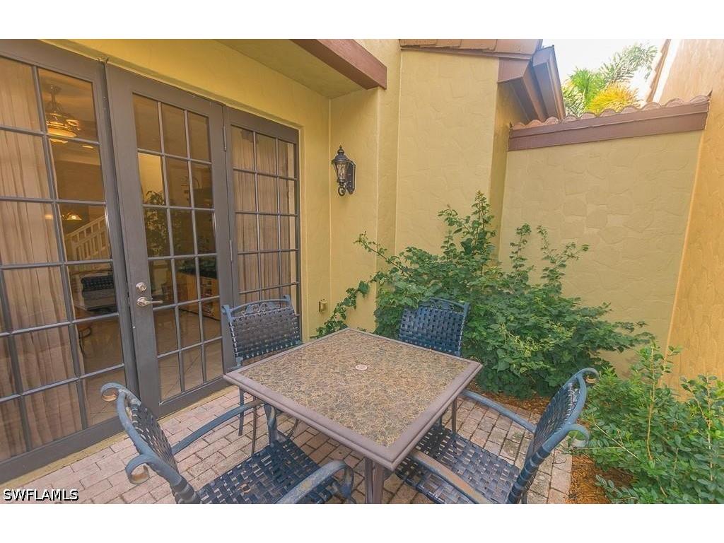 9102 Chula Vista Street #11302 Naples FL 34113 226021298 image15