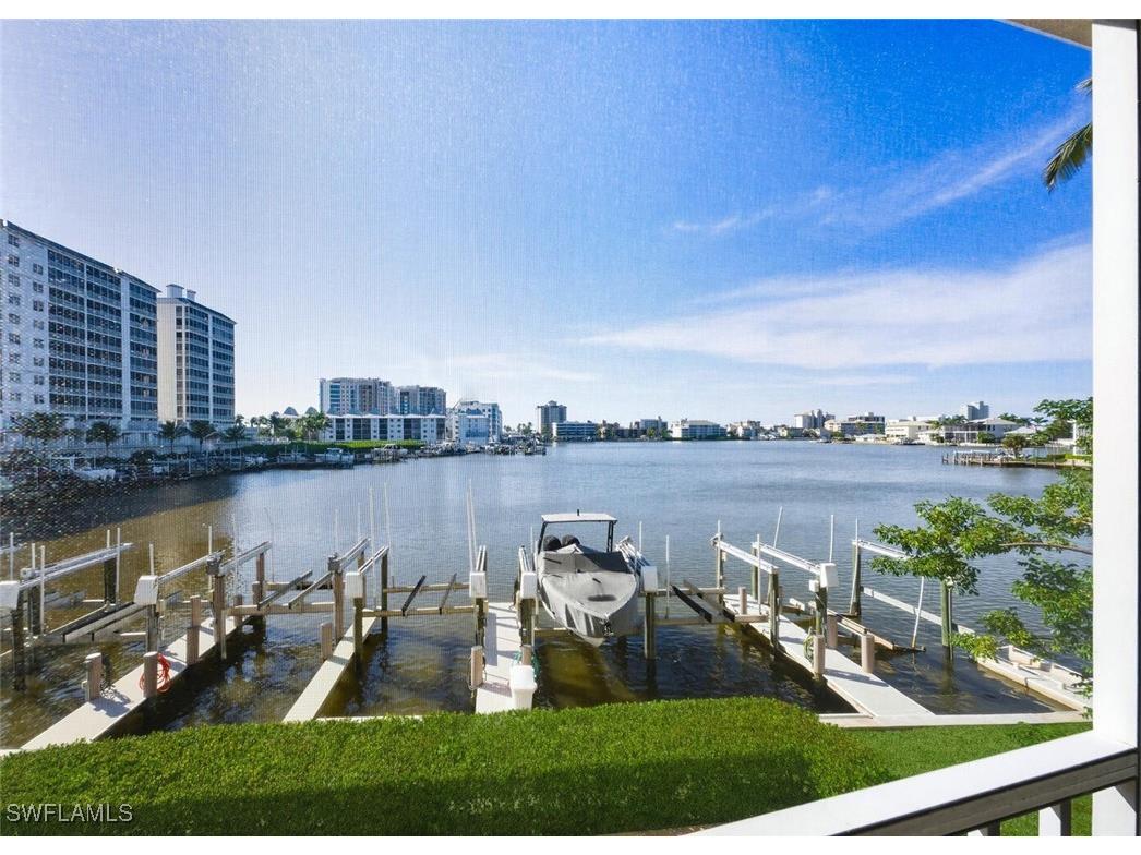 9103 Vanderbilt Drive #2 Naples FL 34108 225082751 image26