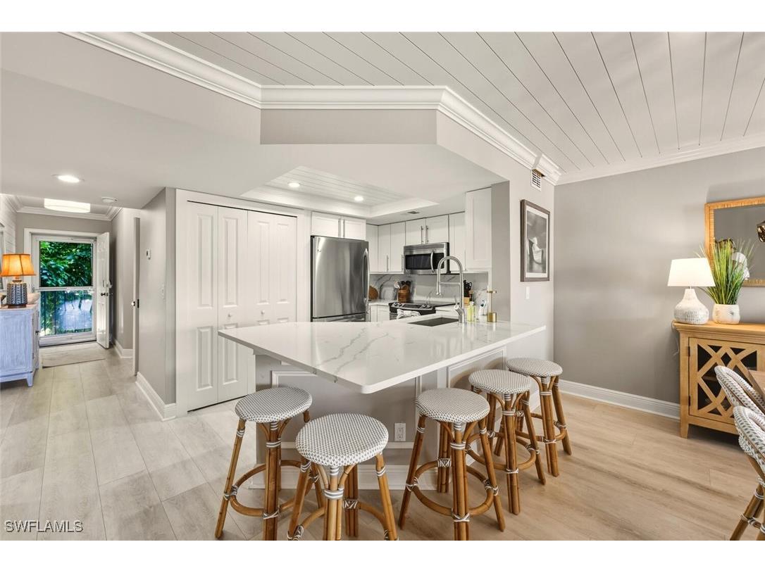 9103 Vanderbilt Drive #2 Naples FL 34108 225082751 image4