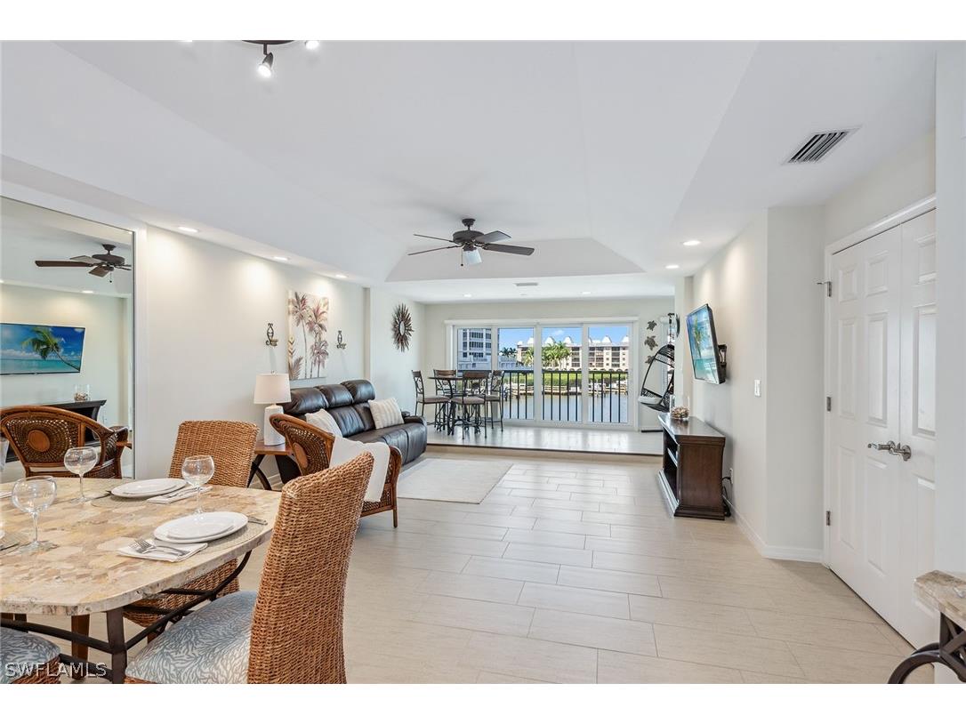 9103 Vanderbilt Drive #307 Naples FL 34108 223044667 image1