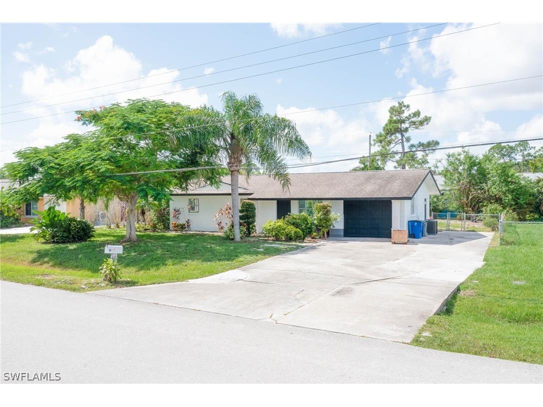 9104 Pineapple Road Fort Myers FL 33967 224060529 image1