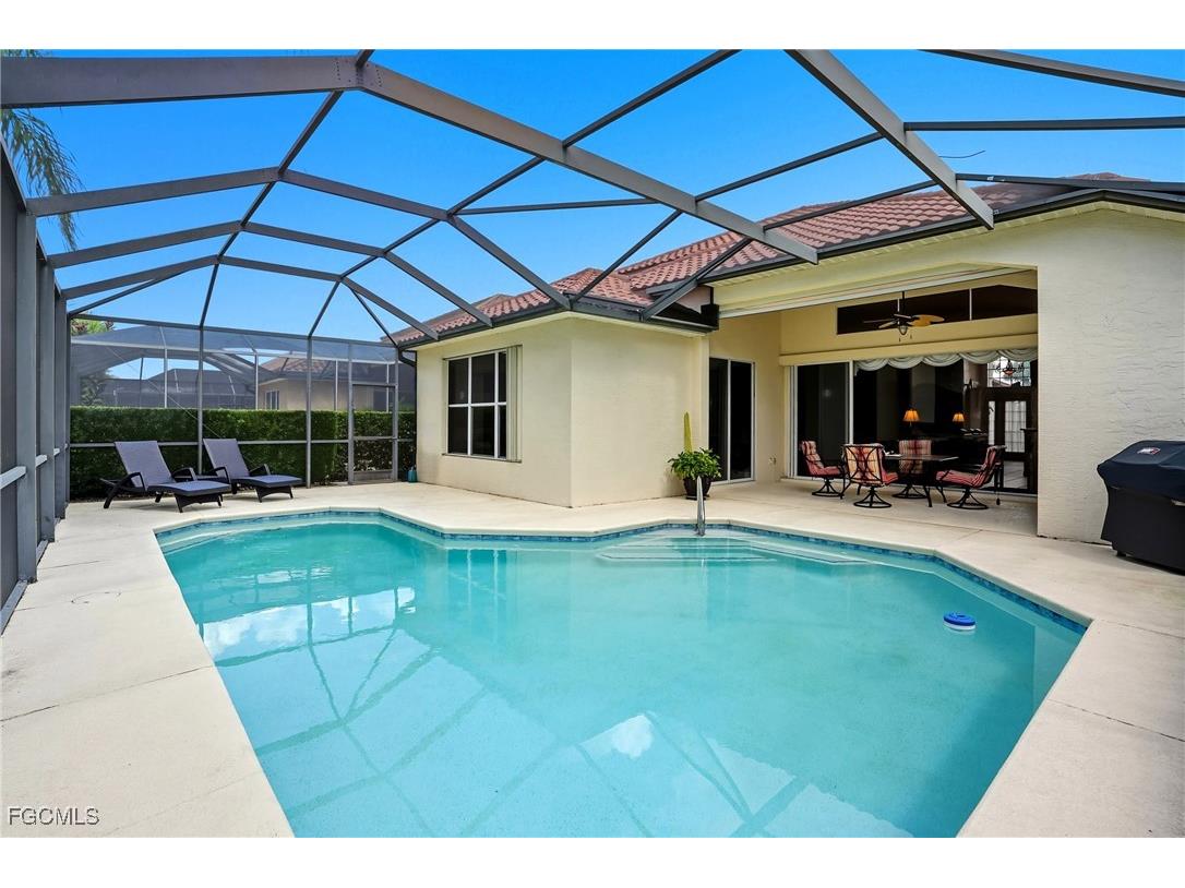 9104 Shadow Glen Way Fort Myers FL 33913 2025012325 image4