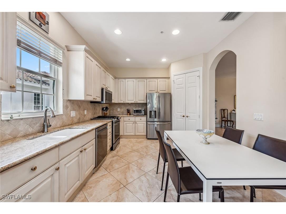 9106 Cascada Way #202 Naples FL 34114 225067325 image4