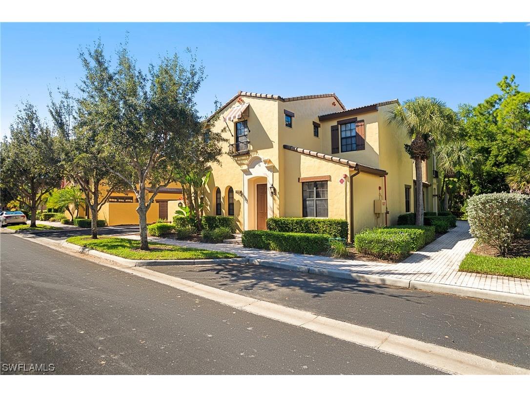 9107 Chula Vista Street #11403 Naples FL 34113 223078495 image1