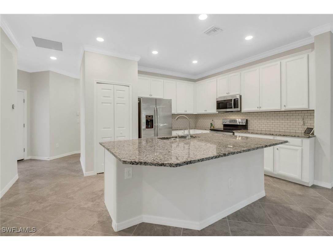 9108 Glenforest Drive Naples FL 34120 225030313 image1