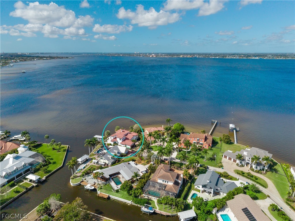 911 Aqua Lane Fort Myers FL 33919 2026011479 image3
