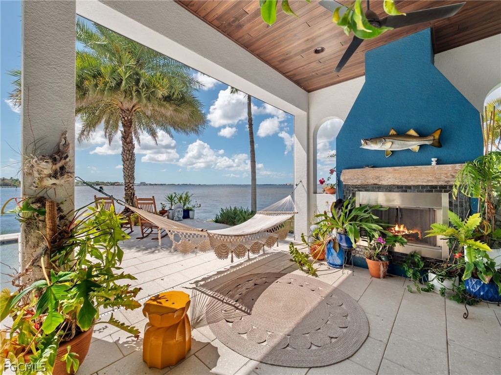 911 Aqua Lane Fort Myers FL 33919 2026011479 image38