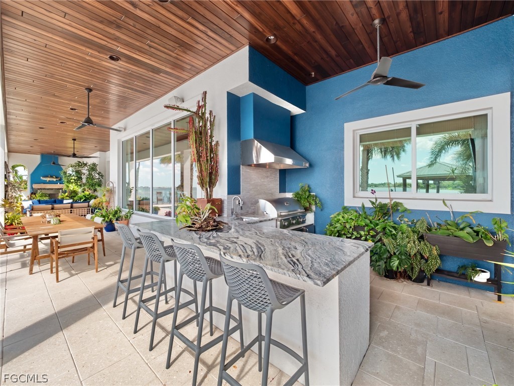 911 Aqua Lane Fort Myers FL 33919 2026011479 image39