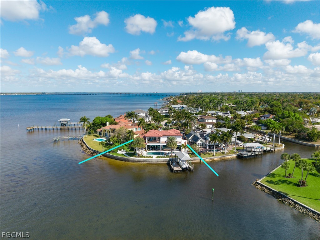 911 Aqua Lane Fort Myers FL 33919 2026011479 image50