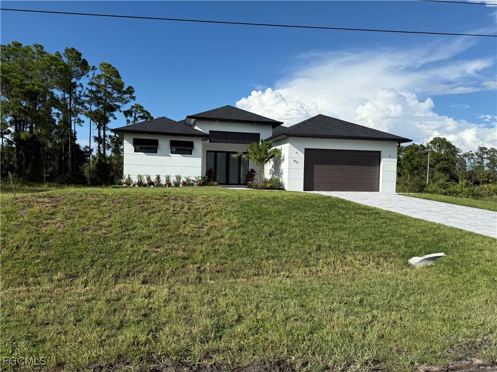 911 Asher Street E Lehigh Acres FL 33974 2025012213 image1