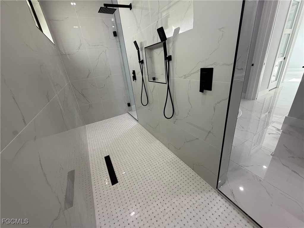 911 Asher Street E Lehigh Acres FL 33974 2025012213 image31