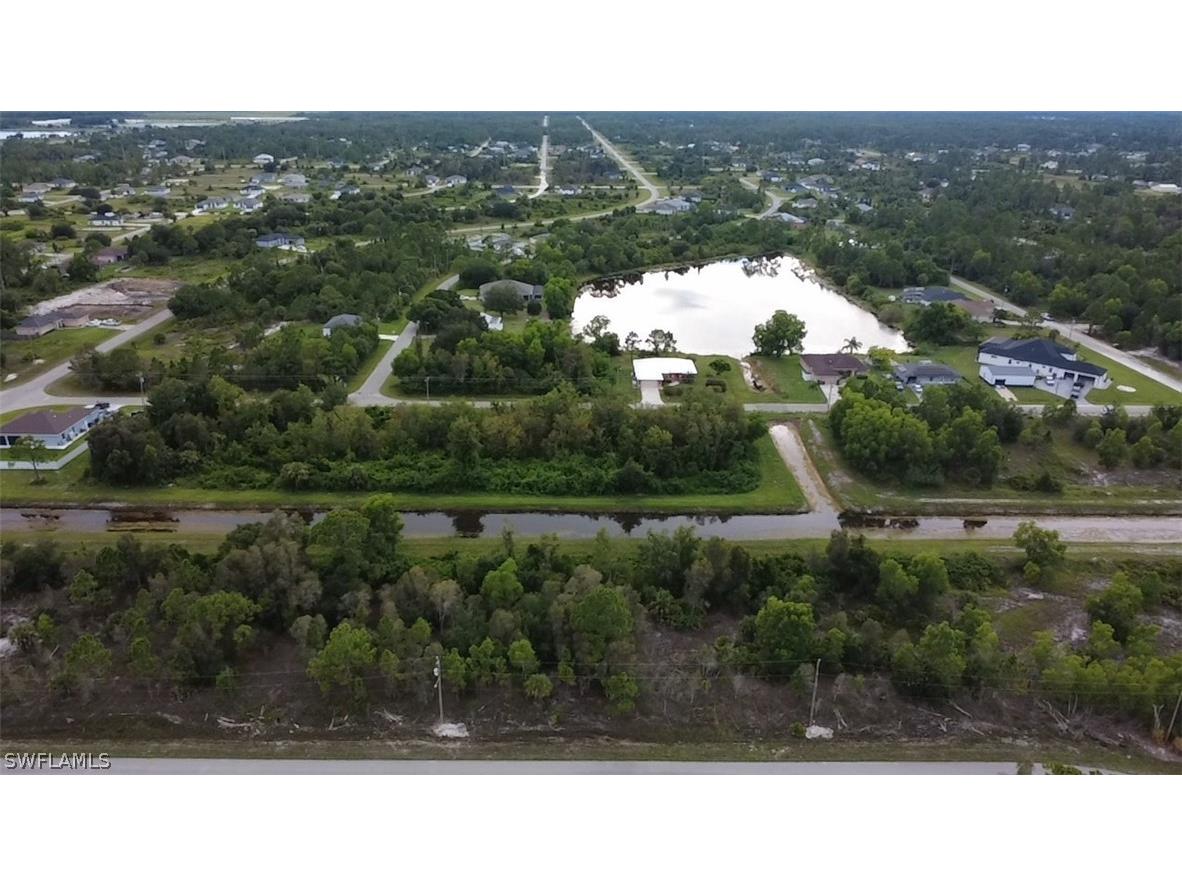 911 Foxdale Avenue Lehigh Acres FL 33974 226008702 image2
