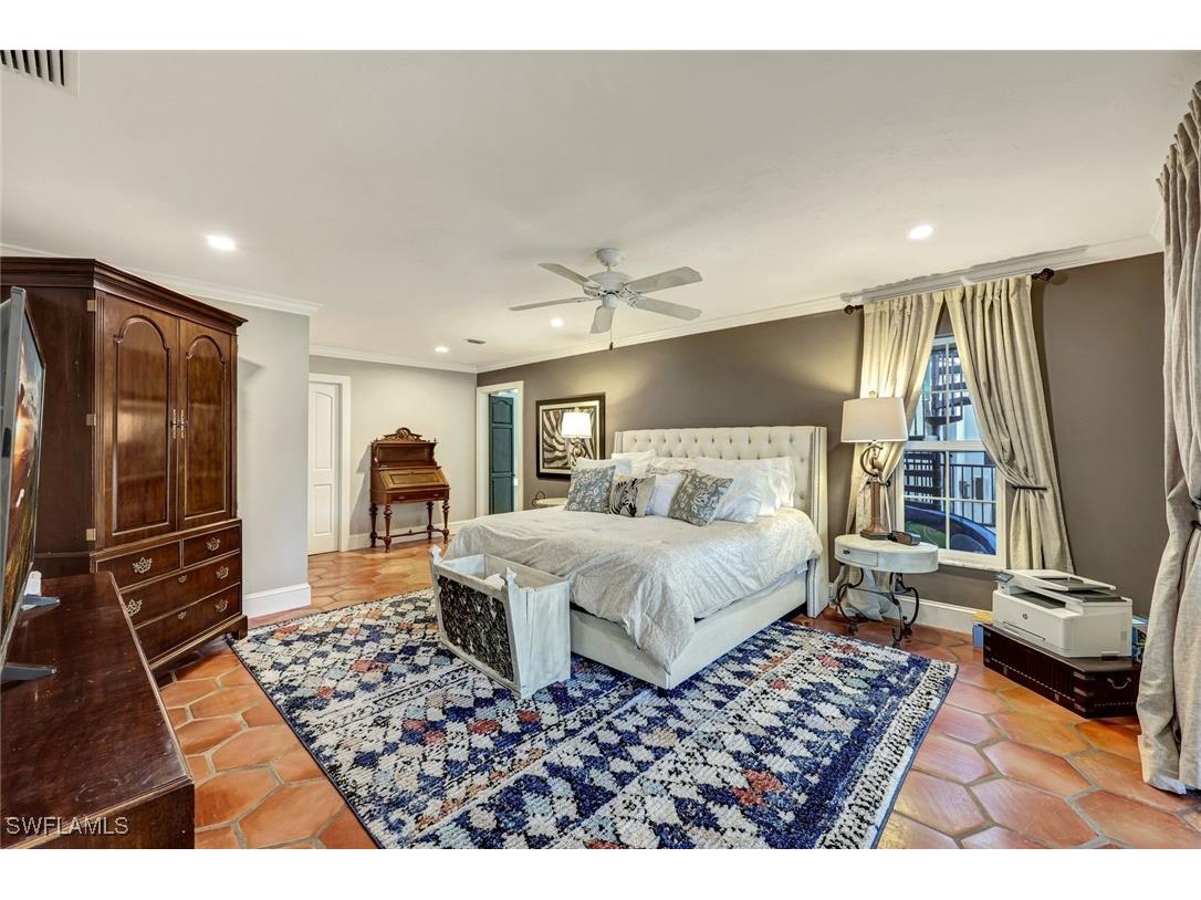 911 Giralda Court Marco Island FL 34145 226004193 image17