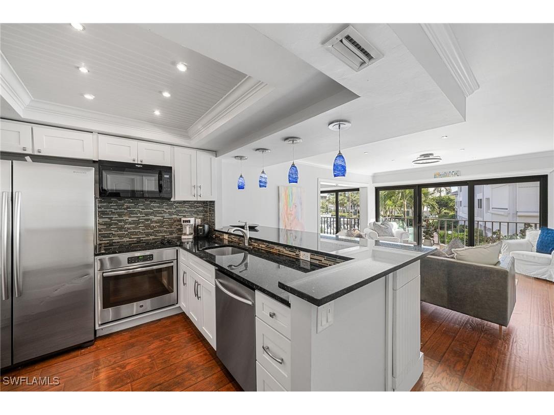911 Huron Court #9 Marco Island FL 34145 225036582 image4