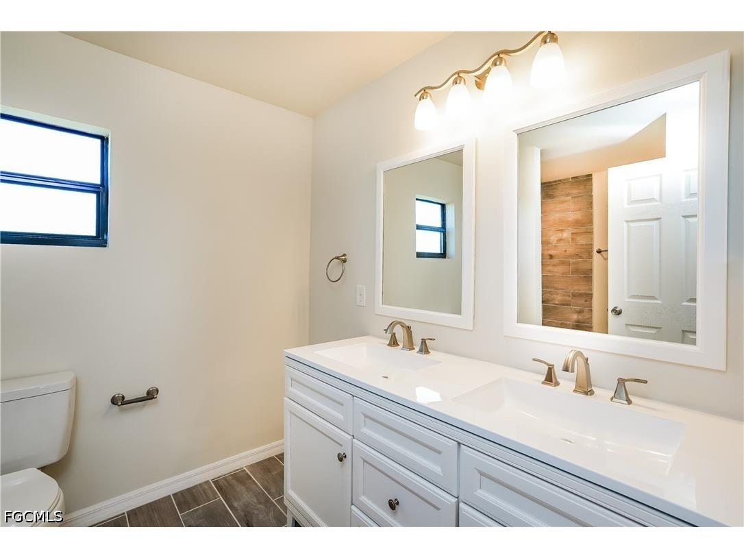911 NE 9th Street Cape Coral FL 33909 2026025032 image11