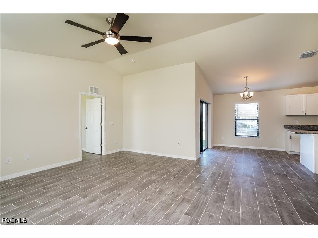 911 NE 9th Street Cape Coral FL 33909 2026025032 image4