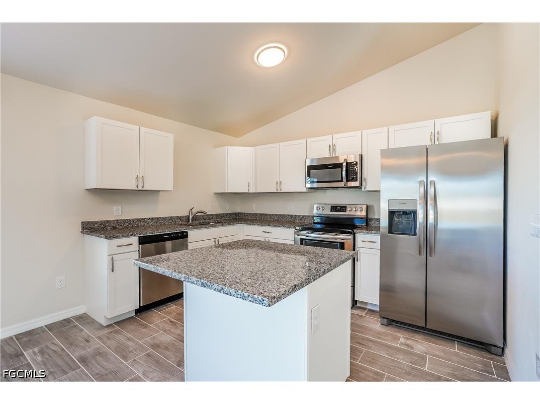 911 NE 9th Street Cape Coral FL 33909 2026025032 image5