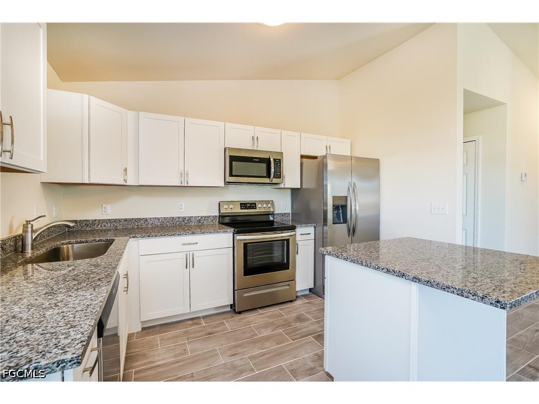 911 NE 9th Street Cape Coral FL 33909 2026025032 image6
