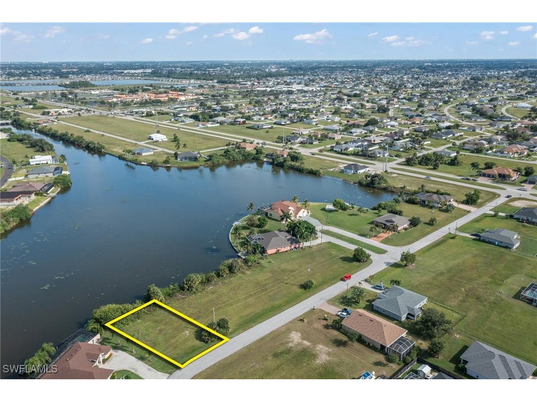 911 NW 19th Place Cape Coral FL 33993 224078762 image1