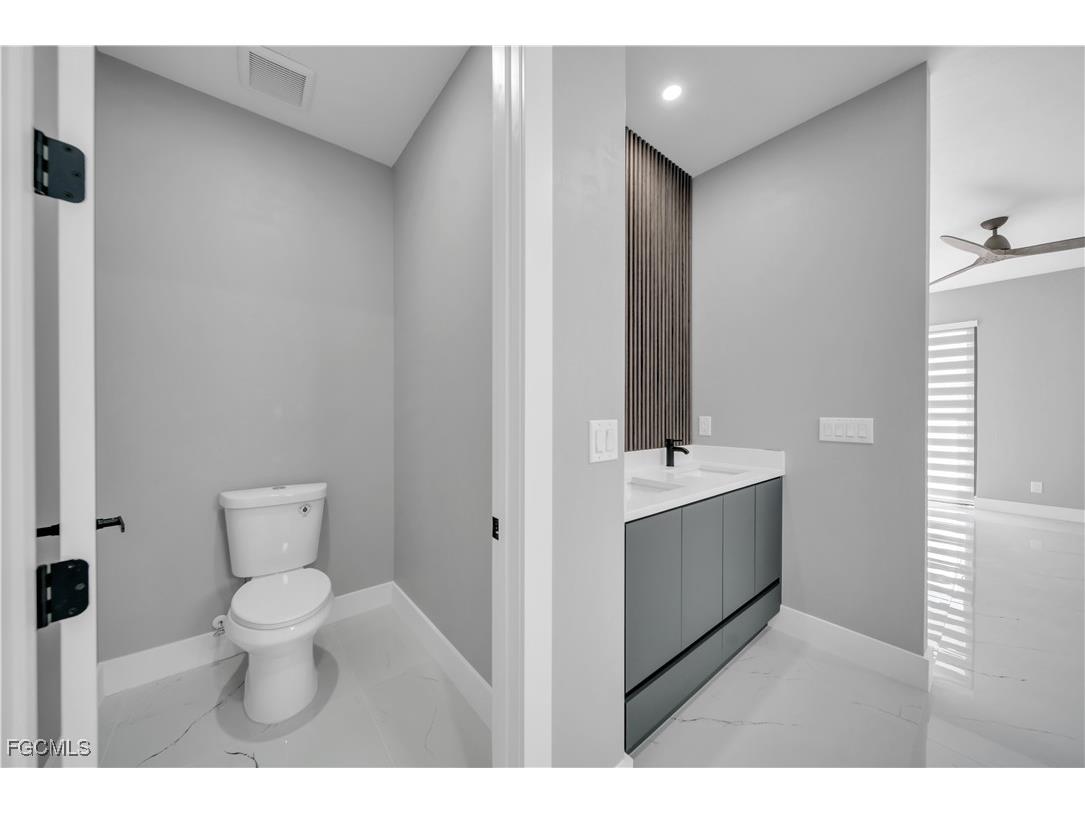 911 NW 37th Place Cape Coral FL 33993 2026003168 image20