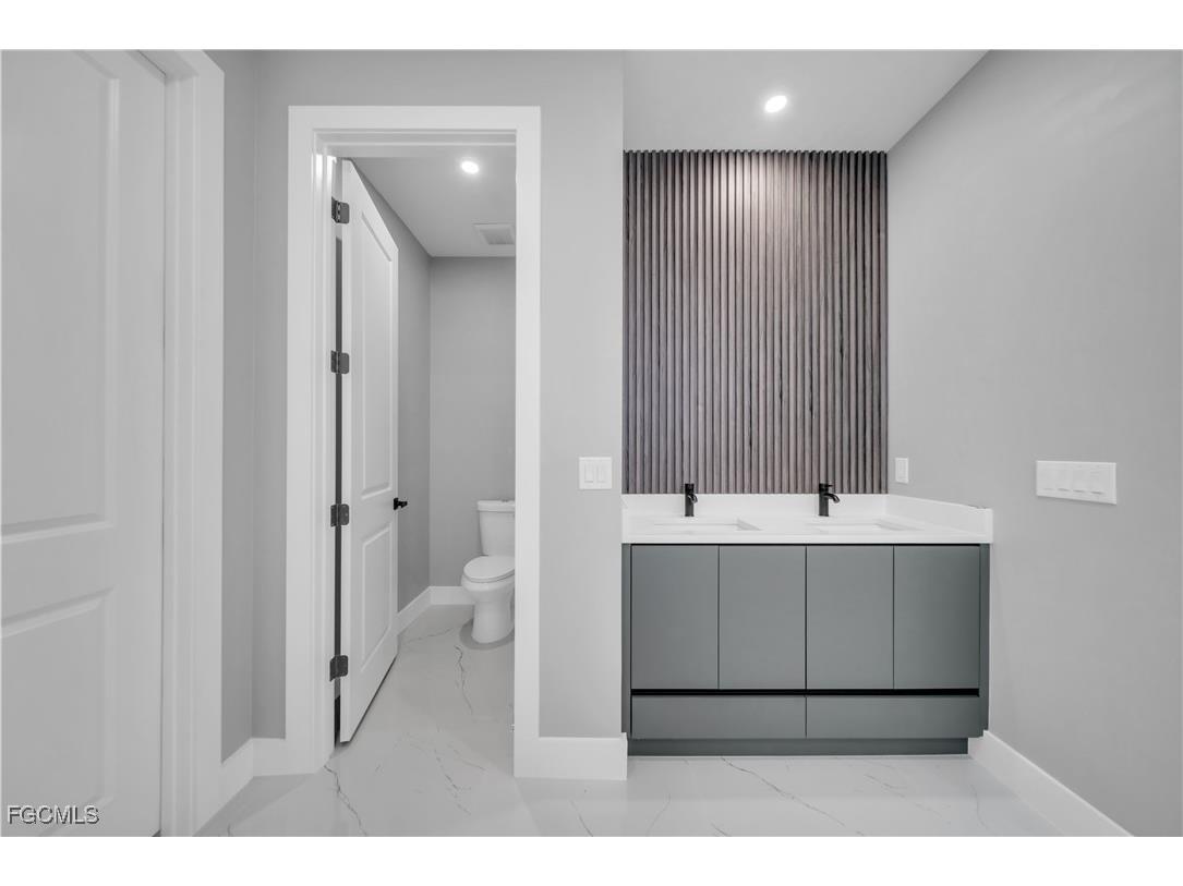 911 NW 37th Place Cape Coral FL 33993 2026003168 image21