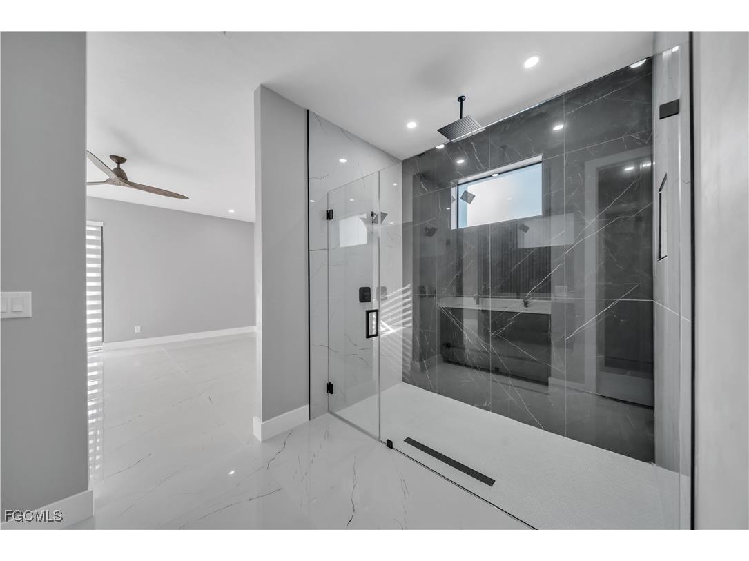 911 NW 37th Place Cape Coral FL 33993 2026003168 image22